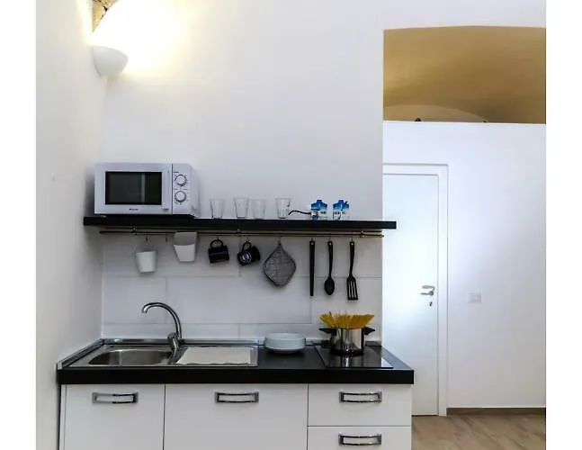 Centro Storico Napoletano نابولي